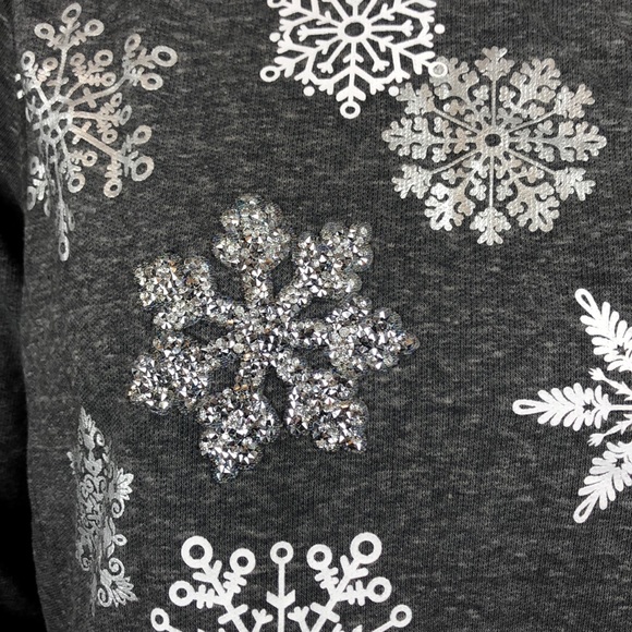 1X 2X 3X Gray Snowflake Sweatshirt Christmas Xmas Plus Size - Picture 6 of 6